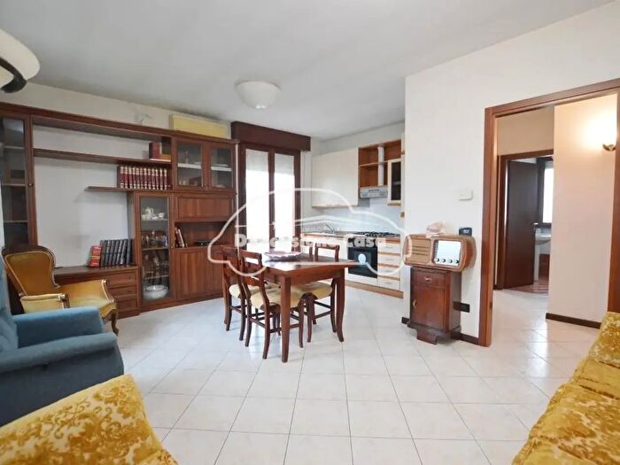 Appartamento trilocale in vendita in Occhia, Capannori