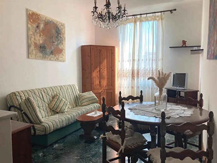 Appartamento trilocale in affitto in Firenze