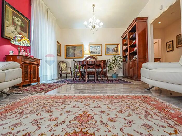 Appartamento trilocale in vendita in Via Antonio Locatelli, Bergamo