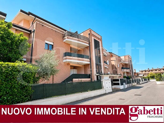 Appartamento trilocale in vendita in Via della Torre, Sermoneta