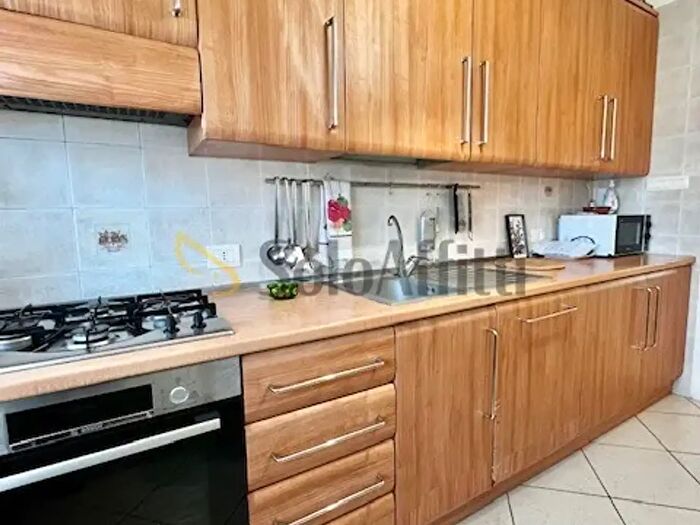 Appartamento quadrilocale in affitto in Tripoli, Bari