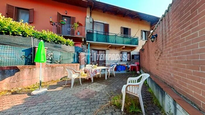 Casa con 6 locali in vendita in Via dei Giardini, San Maurizio Canavese