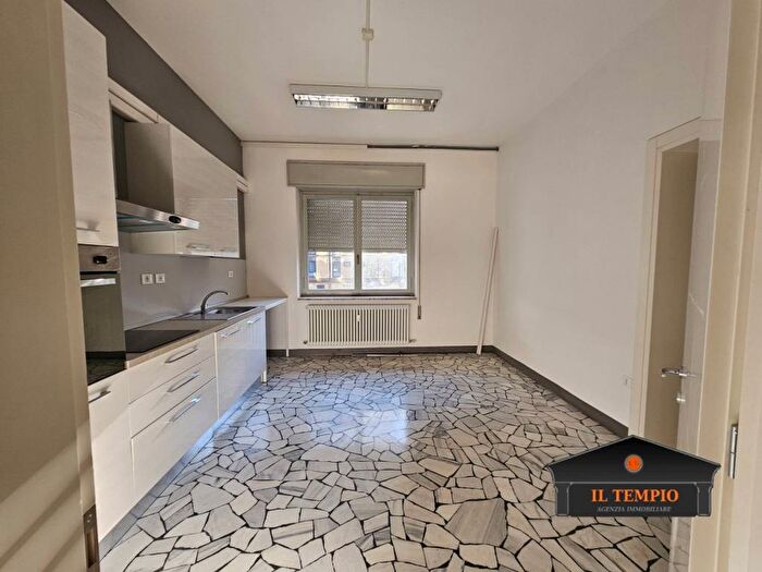 Appartamento con 5 locali in affitto in san felice, San Felice Teatro, Vicenza