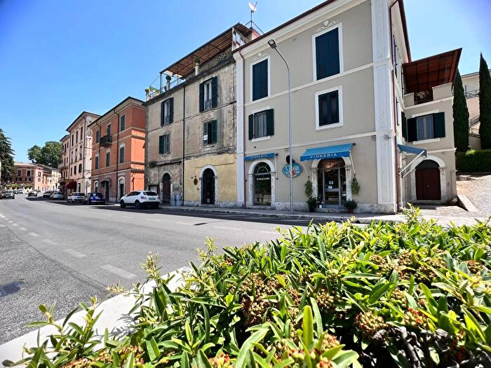 Appartamento con 7 locali in vendita in Via Tavernanova Isola del Liri Frosinone, Isola Del Liri