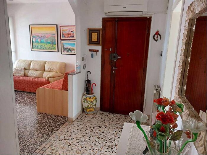 Appartamento trilocale in affitto in viale avvalorati, Via Grande Piazza della Repubblica, Livorno