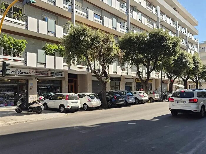 Appartamento trilocale in affitto in Viale della Libertà, Lecce