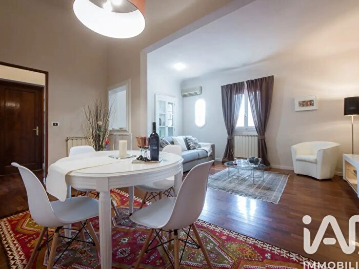 Appartamento quadrilocale in vendita in Via della Pergola, Firenze