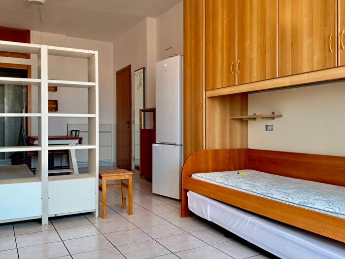 Appartamento monolocale in affitto in Via Ettore Troilo, Ascanio Sforza, Milano