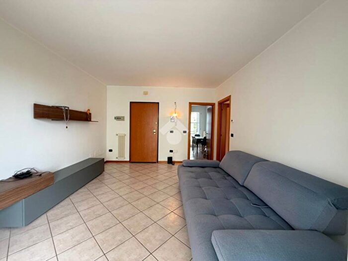 Appartamento quadrilocale in affitto in Via cardano, Malva, Cervia