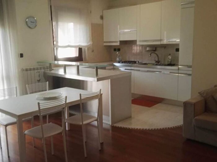 Appartamento trilocale in affitto in Via dei Marsi, Porta Nuova, Pescara