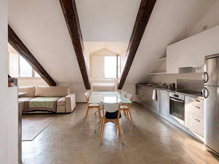 Casa trilocale in affitto in Via Sardegna, Frua, Milano