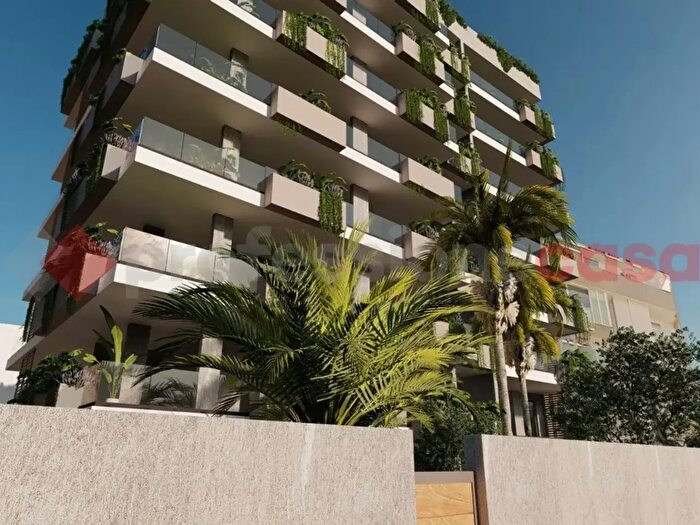 Appartamento trilocale in vendita in Viale Saverio Mercadante, Bari