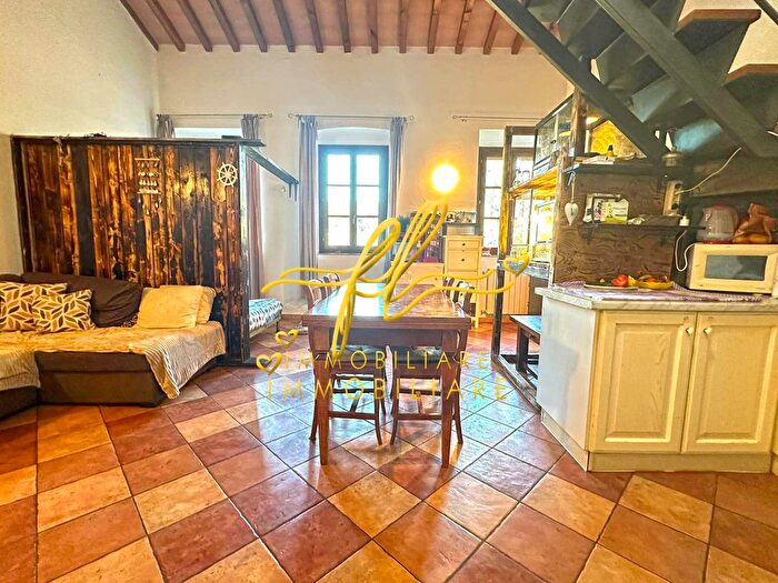 Appartamento trilocale in vendita in Cecina