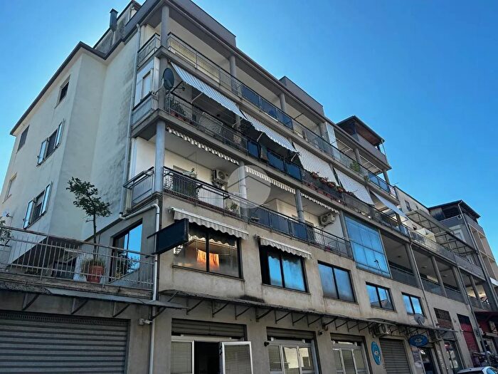 Appartamento quadrilocale in vendita in Via Cona, Casali del Manco