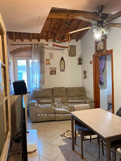 Appartamento trilocale in vendita in Via della Cappellina, Livorno