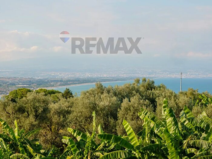 Casa con 9 locali in vendita in Contrada San Calogero Snc, Augusta