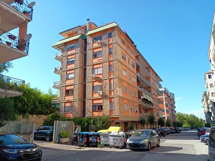 Appartamento quadrilocale in vendita in Via Edoardo Nicolardi, Napoli
