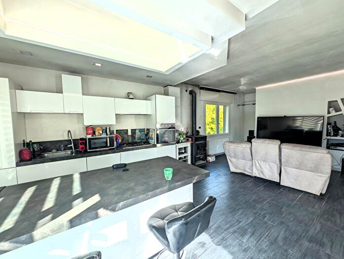 Casa quadrilocale in vendita in Via Sordello di Goito, Treviso