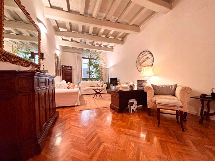 Appartamento trilocale in affitto in Via dei Bardi, San Niccolò, Firenze