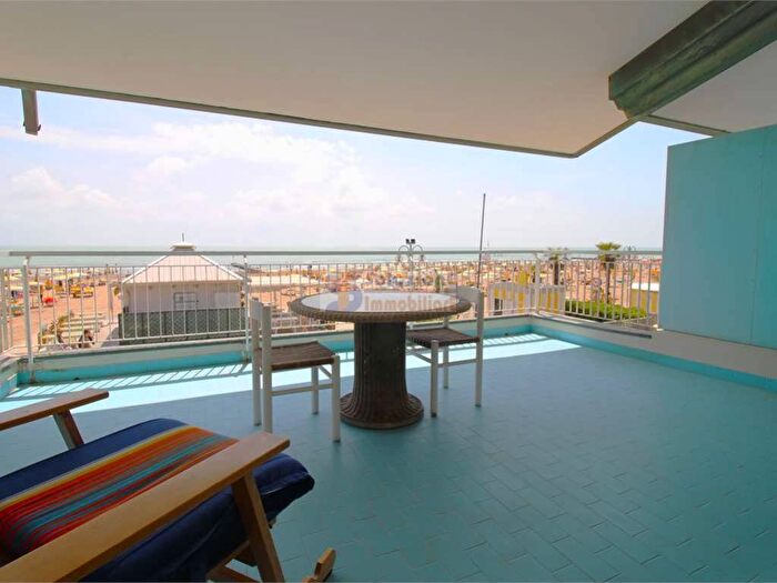 Appartamento quadrilocale in affitto in Via Dante Aligheiri ° accesso, Lido Centro Ovest, Jesolo