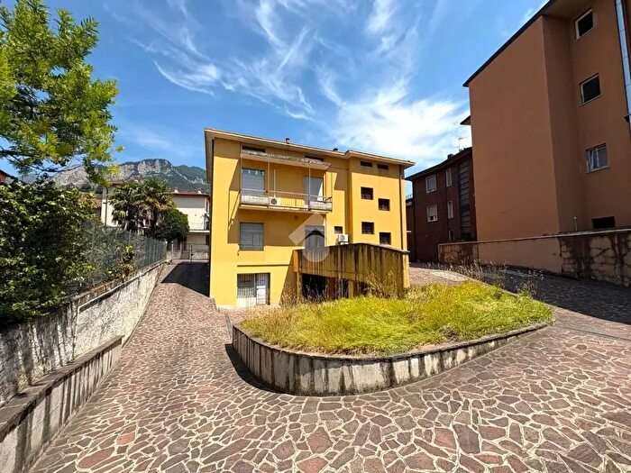 Appartamento quadrilocale in vendita in Corso Europa, Calolziocorte