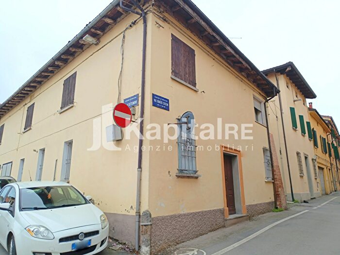 Casa con 6 locali in vendita in Via Ignazio Cuscini Medicina, Medicina