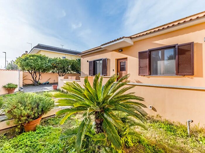 Casa trilocale in vendita in Via delle Tartarughe, Fiumicino