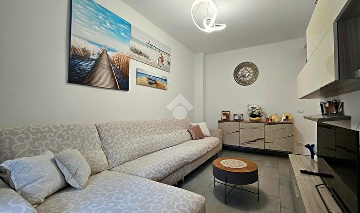 Appartamento quadrilocale in vendita in Via a Guglielmotti, Genova