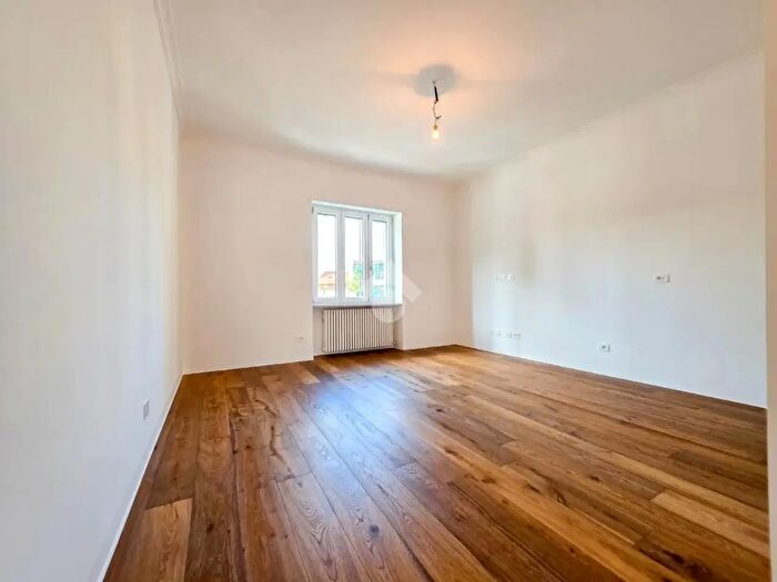 Appartamento trilocale in vendita in Str del Carossio, Torino