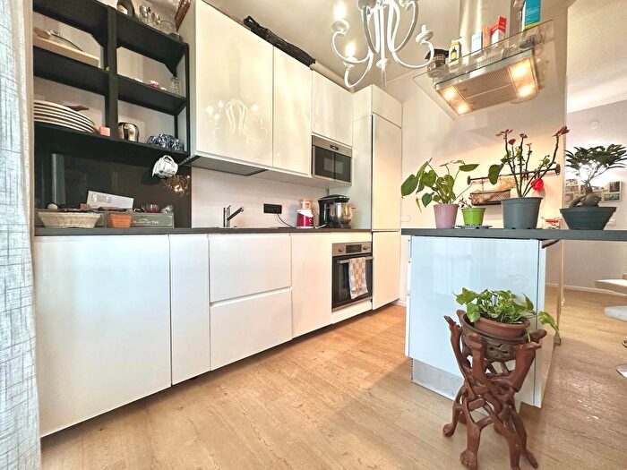 Appartamento quadrilocale in vendita in Via Padova Mirano, Mirano