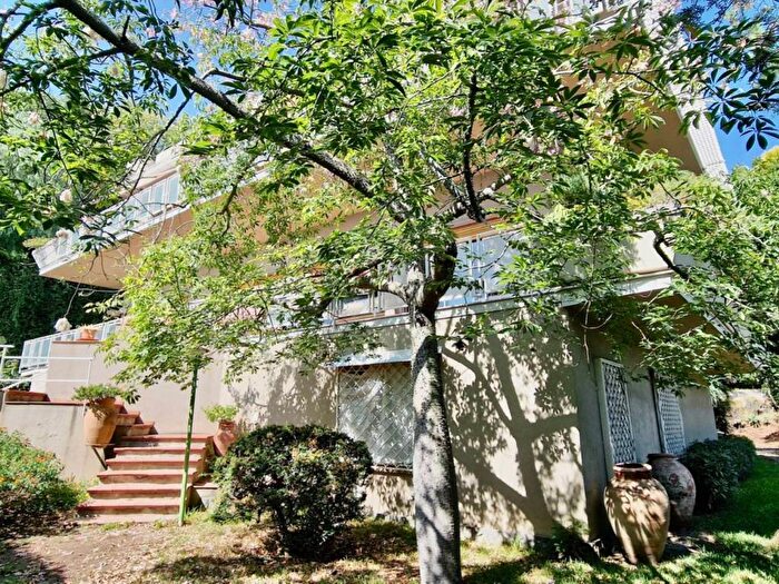 Appartamento quadrilocale in affitto in Viale Andrea Doria, Cibali, Catania