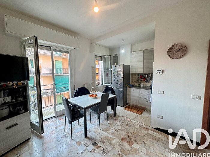 Appartamento trilocale in vendita in Via Varatella, Borghetto Santo Spirito