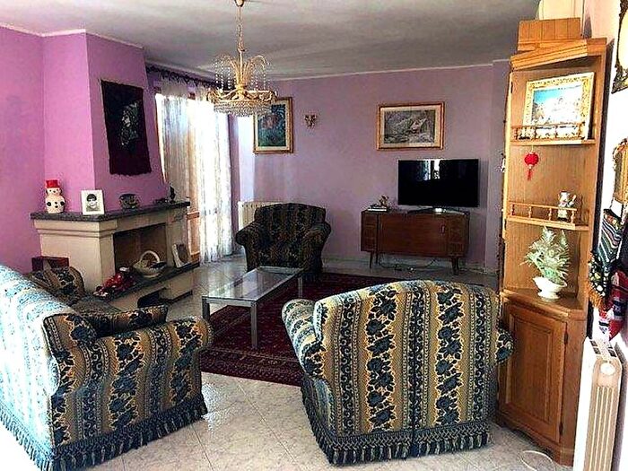 Appartamento quadrilocale in affitto in Lucrezia, Cartoceto