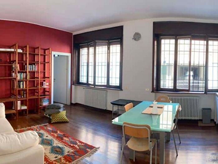 Appartamento bilocale in affitto in Via Felice Casati, Repubblica, Milano