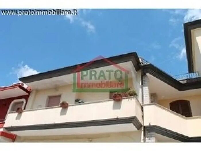 Appartamento trilocale in vendita in Via Puglia, Campi Salentina