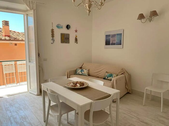 Appartamento trilocale in affitto in Monte Argentario