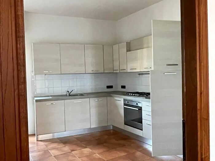 Appartamento con 5 locali in affitto in Empoli