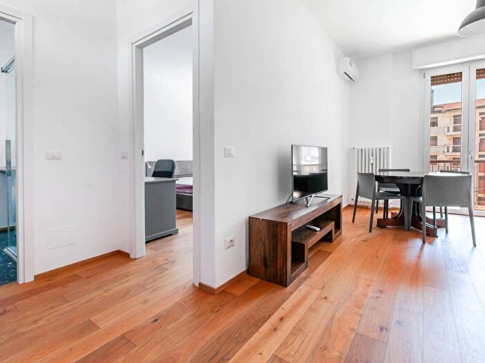 Appartamento bilocale in affitto in Viale Col di Lana, Corso San Gottardo, Milano
