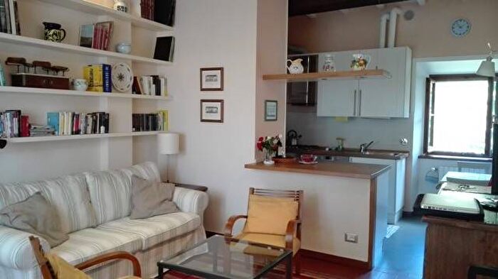 Appartamento bilocale in affitto in VIA DEL PIAN DEI GIULLARI, Cinque Vie, Firenze