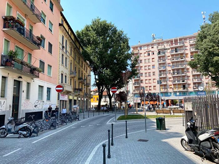 Appartamento monolocale in affitto in Via Conte Verde, Dergano, Milano