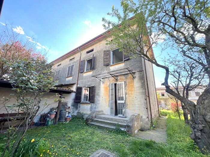 Case in Vendita e in Affitto - 2