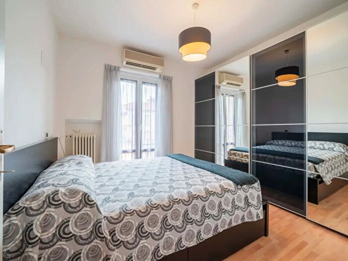Appartamento monolocale in affitto in Via della Commenda, Milano