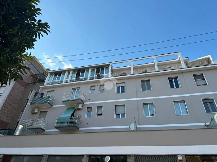 Appartamento bilocale in affitto in Via Fontanelli, Milano