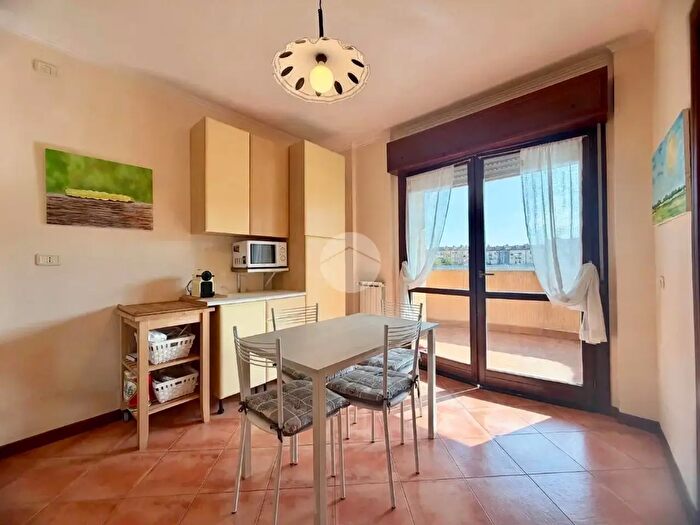 Appartamento bilocale in vendita in Via Erminio Macario, Roma