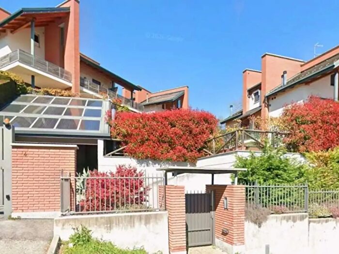 Appartamento quadrilocale in vendita in Via Oberdan, Piossasco