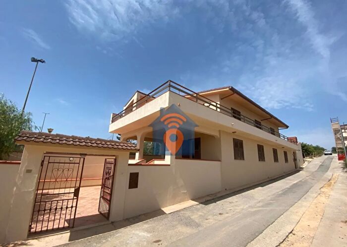 Casa con 13 locali in vendita in Via Est Campobello di Mazara, Campobello Di Mazara