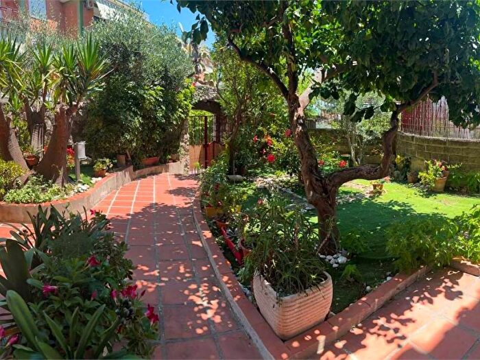 Appartamento trilocale in affitto in Gaeta