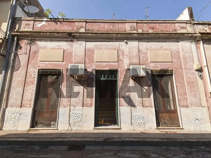 Casa quadrilocale in vendita in Via Alessandro Manzoni, Mascali