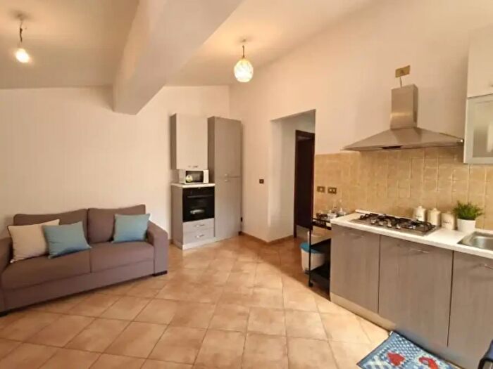 Casa trilocale in vendita in Via Acqueviole, Milazzo