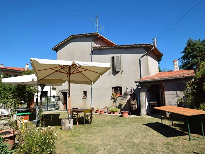 Casa quadrilocale in vendita in Viale Botanica Monteleone dOrvieto, Monteleone DOrvieto